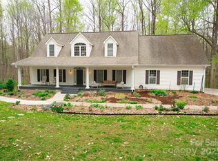 9820 Janeiro Dr, Huntersville, NC 28078