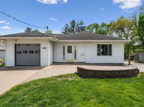 603 Brookland Park Dr, Iowa City, IA 52246