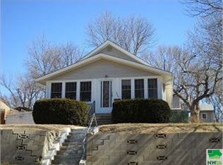 1624 S Nicollet St, Sioux City, IA 51106