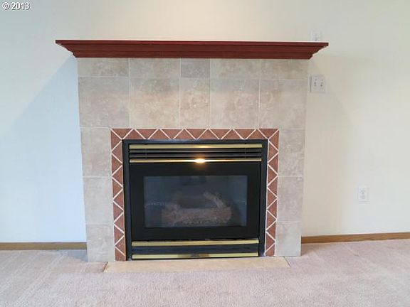 3rd image of 2404 NE 77th Ave