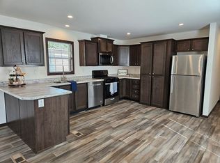 105 E Rhondda Ave, Andover, KS 67002