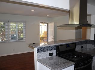 1761 Carmona Ave #1/2, Los Angeles, CA 90019