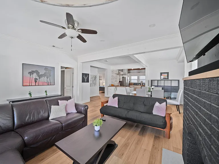 16 Delmar St — Photo 12
