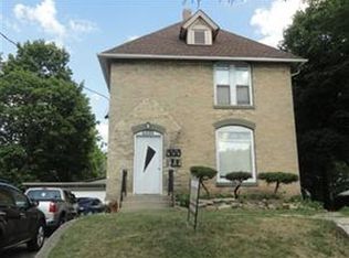 321 McClure Ave APT 4, Elgin, IL 60123