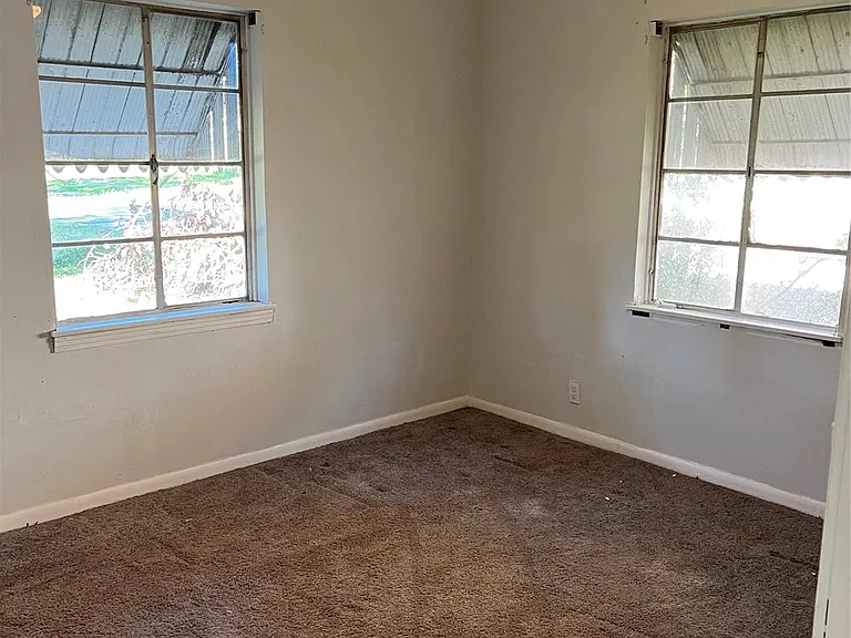 7634 S Hall St — Photo 7