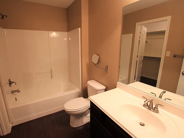 19401 King Ranch Dr — Photo 24