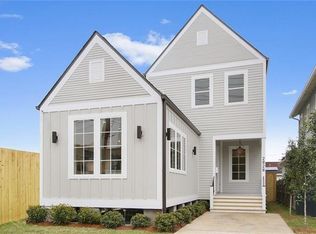 2828 Upperline St, New Orleans, LA 70115