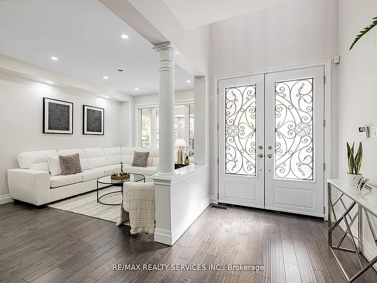 28 Siena Dr — Photo 6