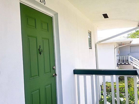 3rd image of 6730 Arbor Drive #210