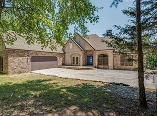 8301 Crystal Canyon Trl, Rogers, AR 72756