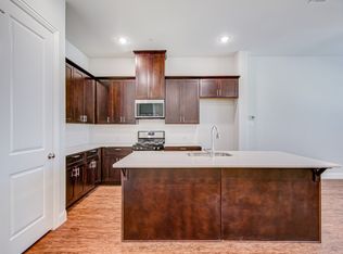 1527 Wittington Pl, Farmers Branch, TX 75234