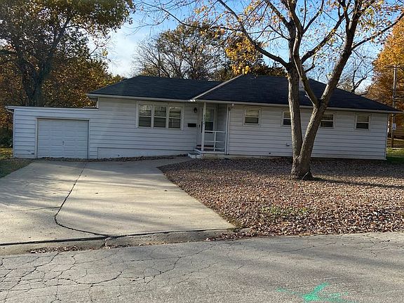 2nd image of 4524 N Bales Ave