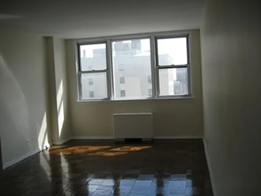 Rented by City Connections Realty | media 10