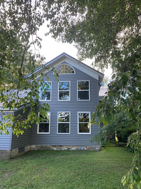 987 Smith Rd - Property Image