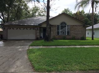 1592 Country Charm Ln W, Jacksonville, FL 32225