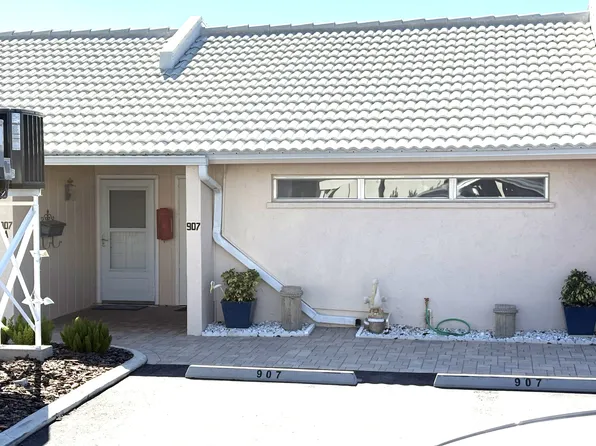 907 Gibbs Rd #6, Venice, FL 34285