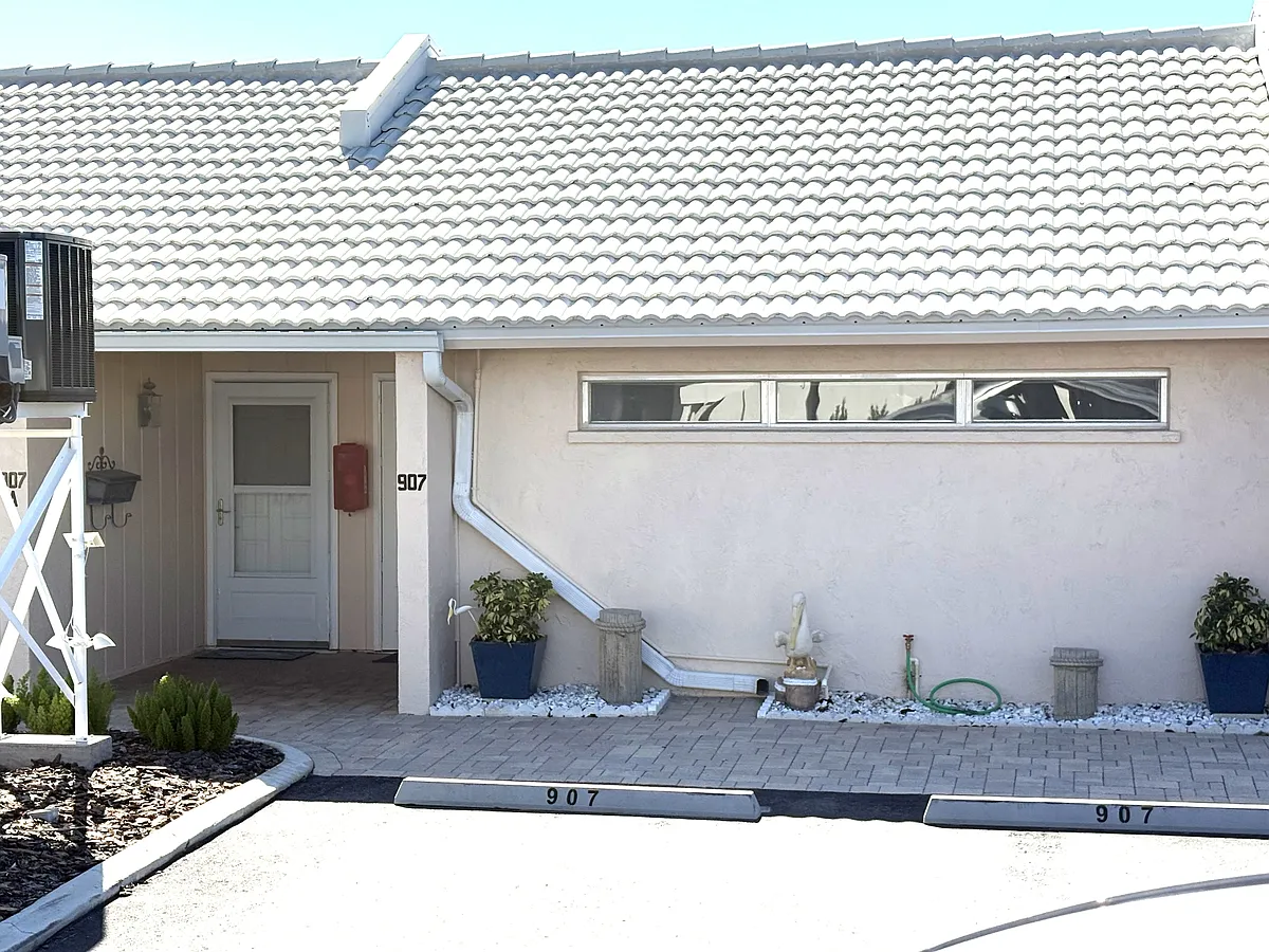 Building Photo - 907 Gibbs Rd #6
