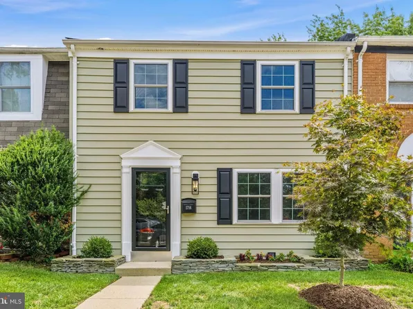 1716 Golden Ct, Crofton, MD 21114