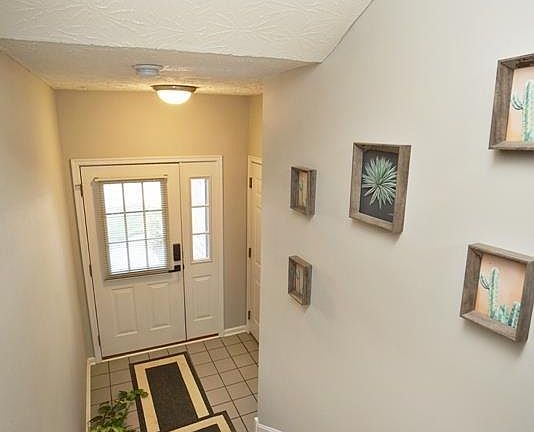 3rd image of 5843 Bayswater Dr