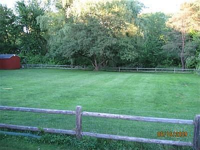 Private Backyard with new shed that abuts conservation land!
