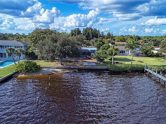 5th image of 4418 N Shore Dr