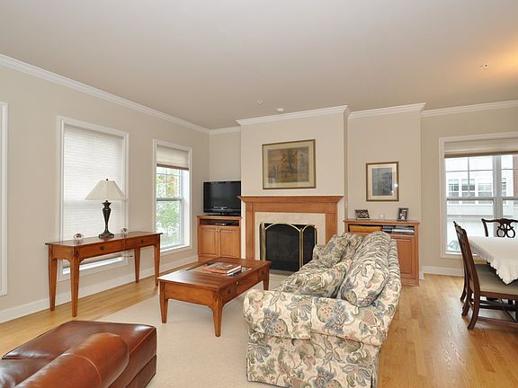 3rd image of 3896 S Lake Dr #1121