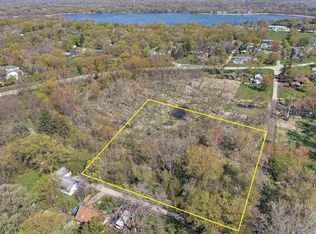 26605 N Brooks St, Wauconda, IL 60084