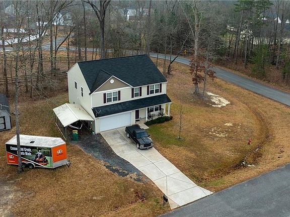 5th image of 658 Buckskin Rd