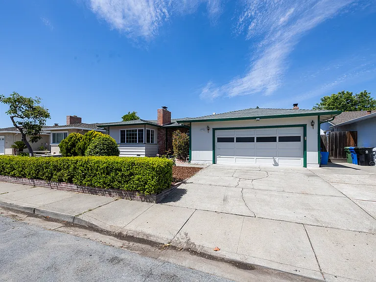 5316 Tanglewood Park Dr — Photo 1