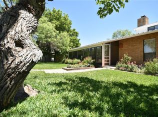 27 E Tanglewood Dr, Uvalde, TX 78801