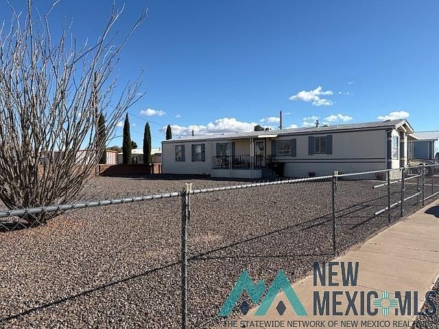 2nd image of 3101 S Alamogordo St