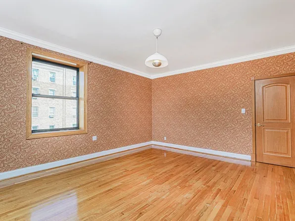 1810 Avenue N image 20 of 29