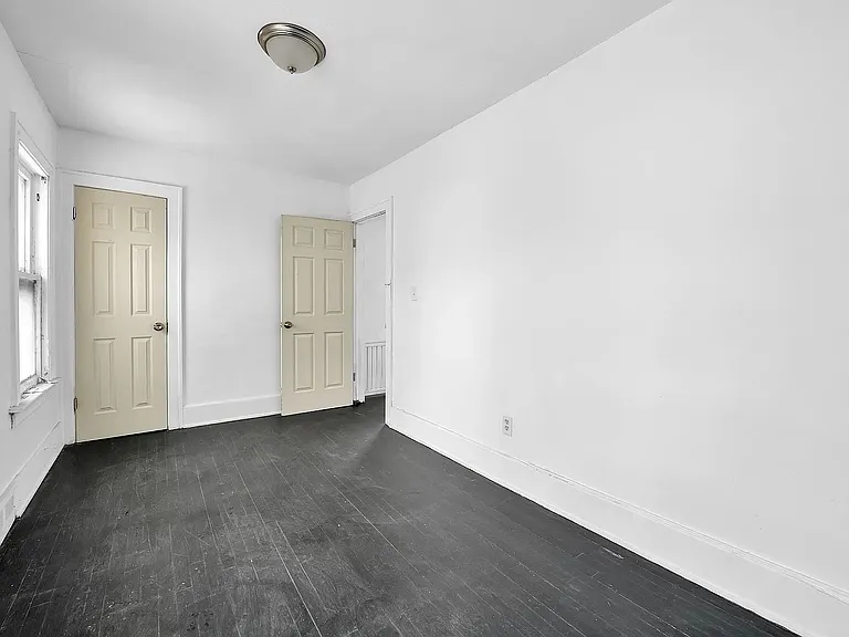 15906 Alden St — Photo 10