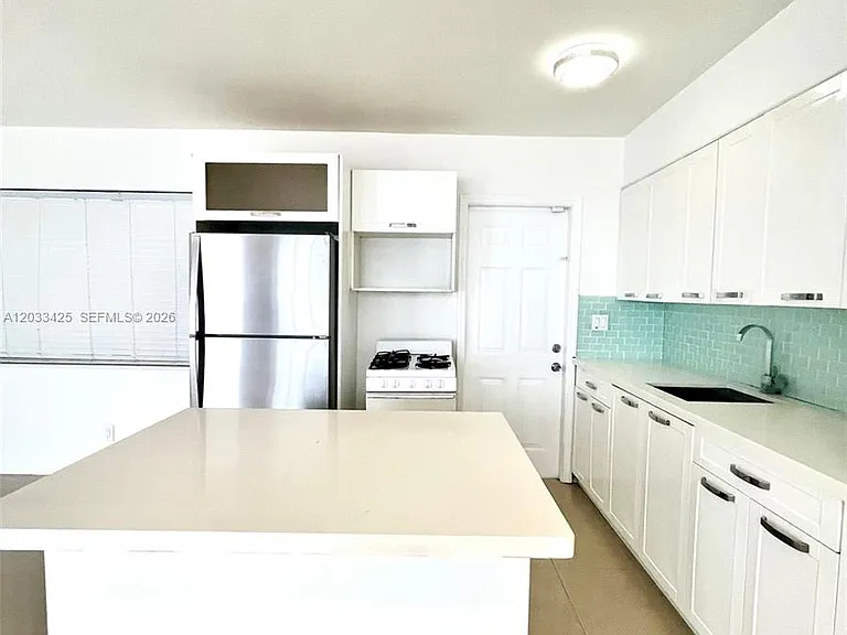 2031 Jackson St #3 — Photo 5