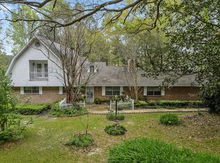 16324 Lake Dr W, Vancleave, MS 39565