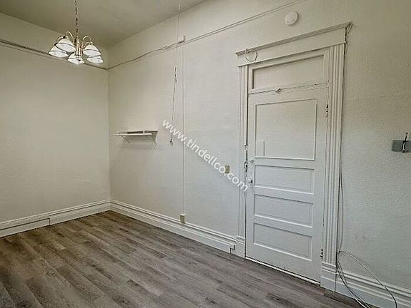 4th image of 8941 N Lombard St #6