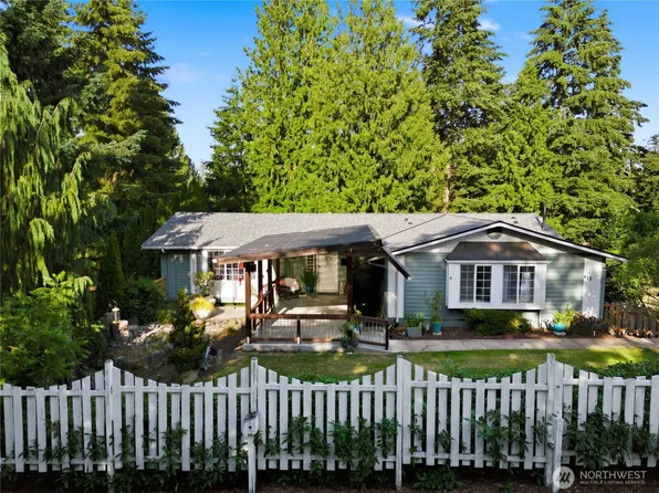 415 118th Avenue E, Edgewood, WA 98372