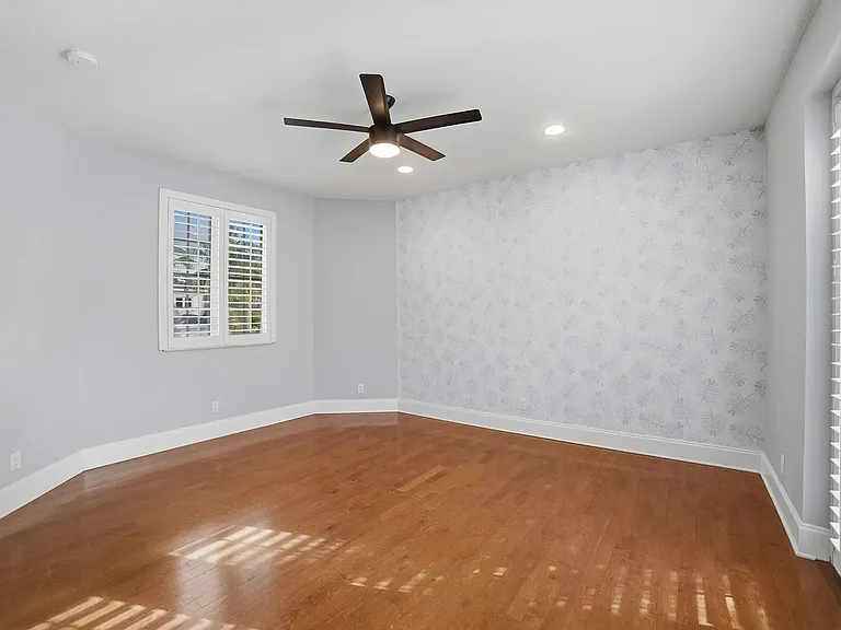 17550 Circle Pond Ct — Photo 31