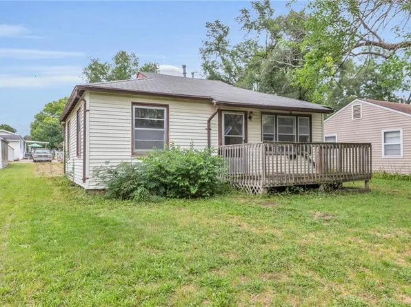 1112 N Cedar St, Ottawa, KS 66067