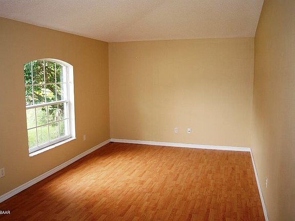 5th image of 112 Ramblewood Dr
