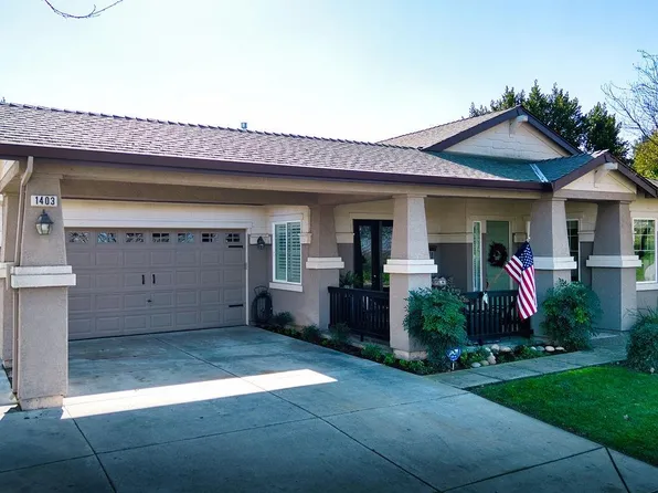 1403 Irvin Dr, Oakdale, CA 95361