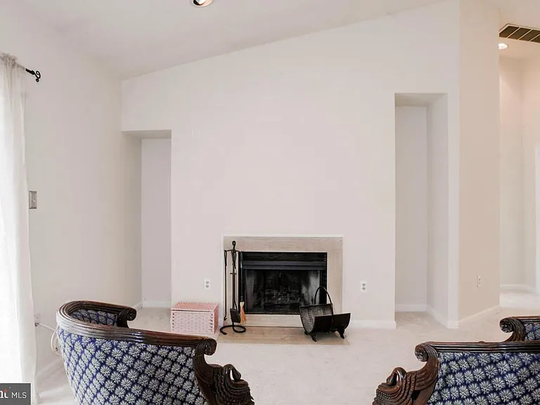 7700 Lafayette Forest Dr #31 — Photo 2