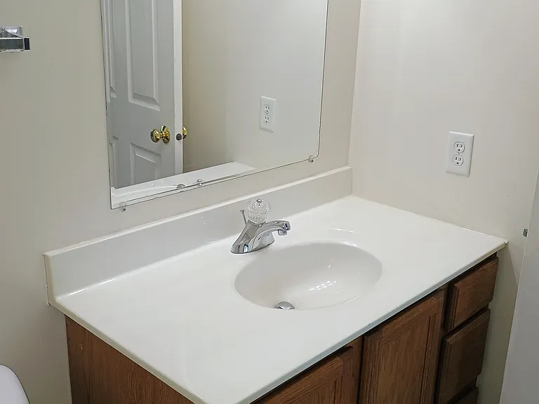 8936 Sheridan Rd #19 — Photo 19
