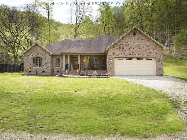 970 Ed Stone Branch Rd, Chapmanville, WV 25508