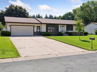 1017 Shawmut St S, Shakopee, MN 55379