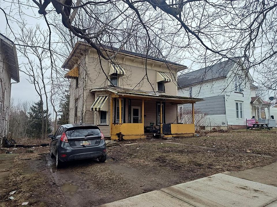 1st image of 344 W 5th St