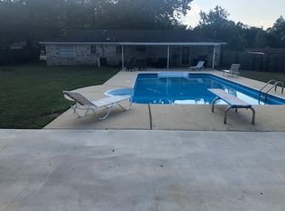 46216 Sunset Dr, Bay Minette, AL 36507