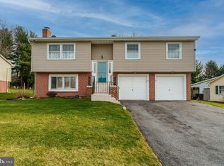 520 Wallingford Rd, Lancaster, PA 17601