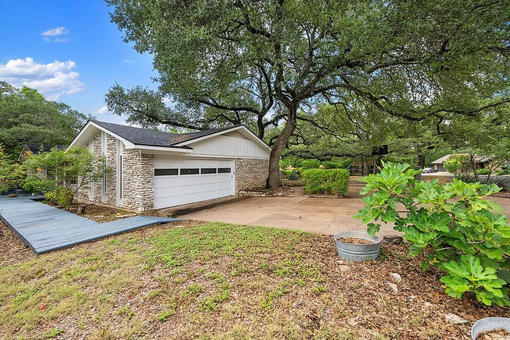 4 bed, 3.0 bath, 1783 sqft, $2,850 — Photo 4