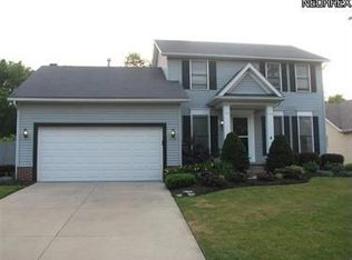 531 Picadilly Cir, Akron, OH